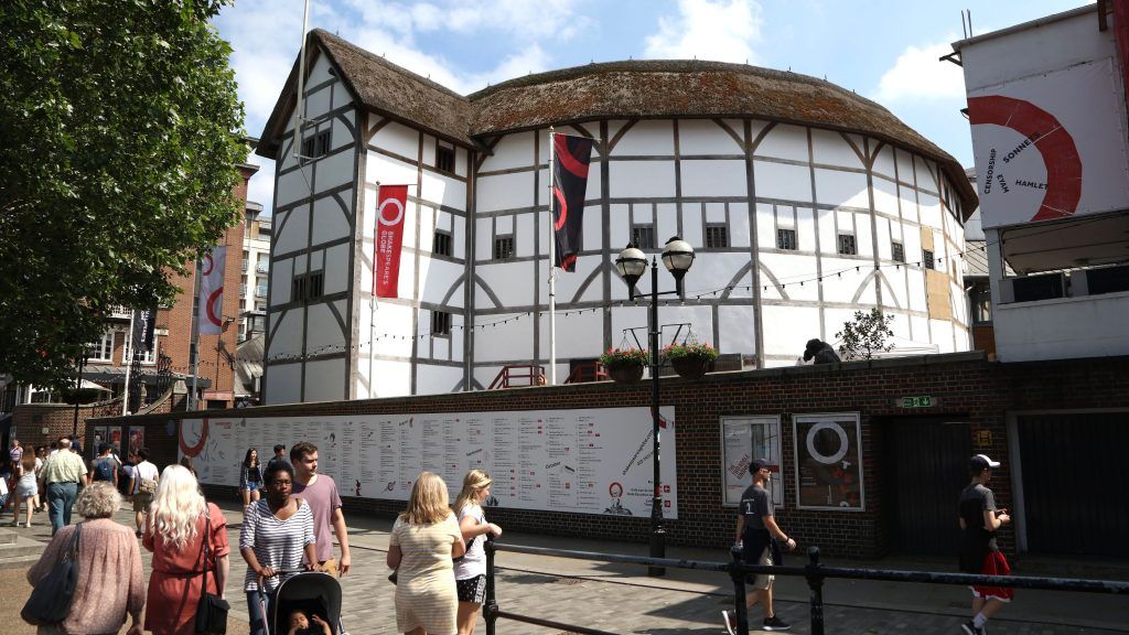 Shakespearovu divadlu Globe hrozí kvůli koronaviru úplné uzavření